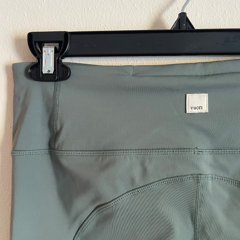 Vuori Sage Green Pocket Leggings - Picture 7 of 7